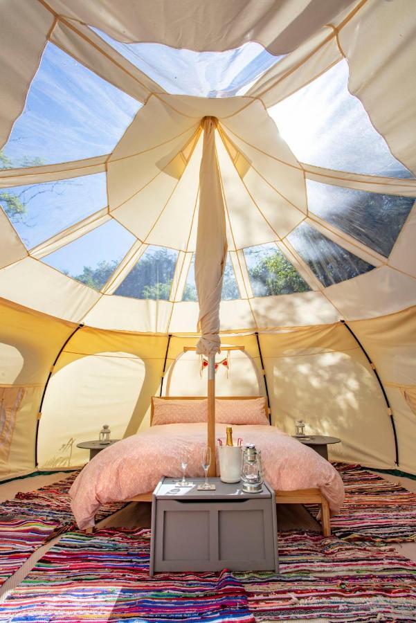 Hotel Lloyds Meadow Glamping Chester Esterno foto